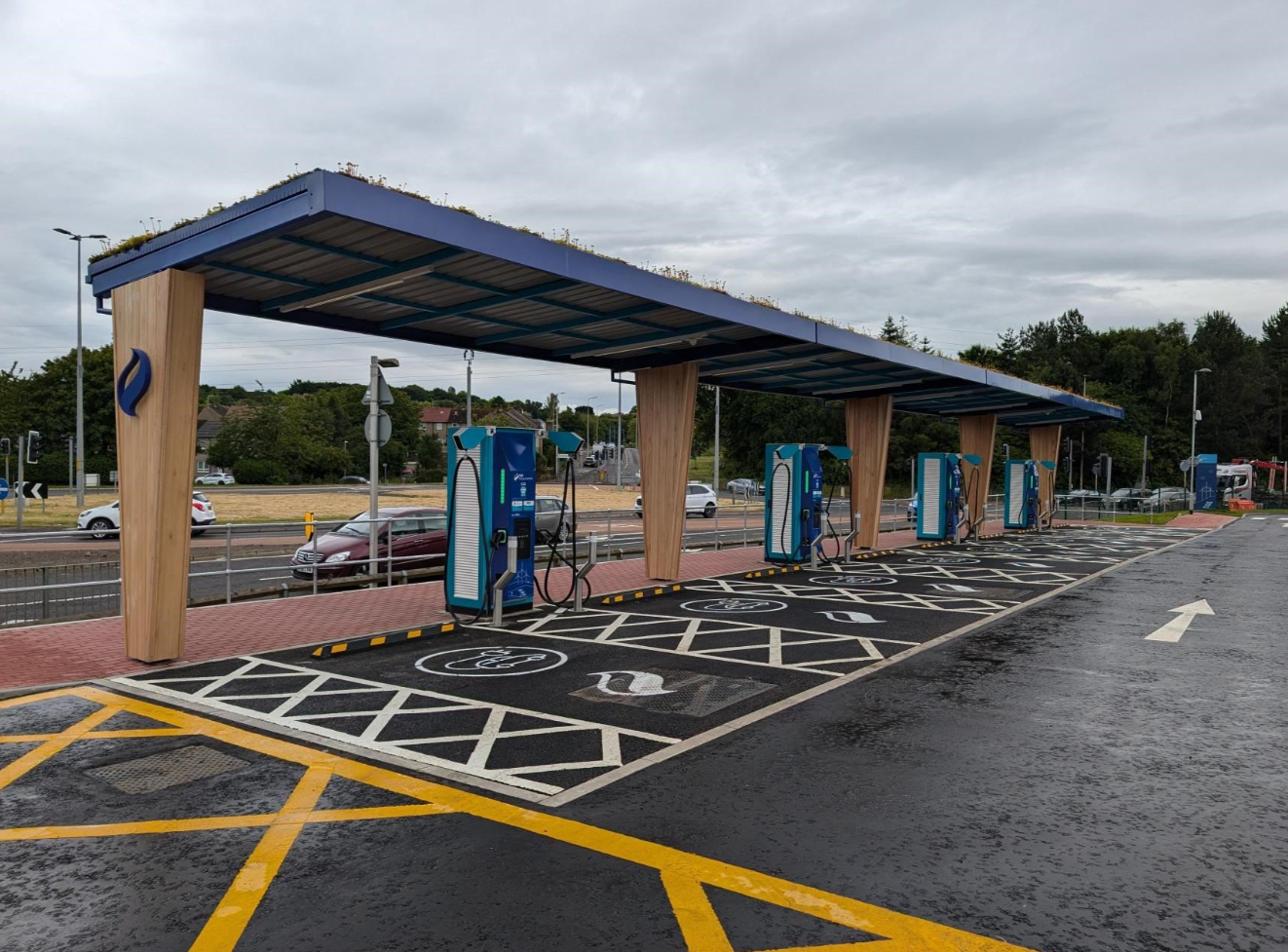 Man working with glasses at Heliox office